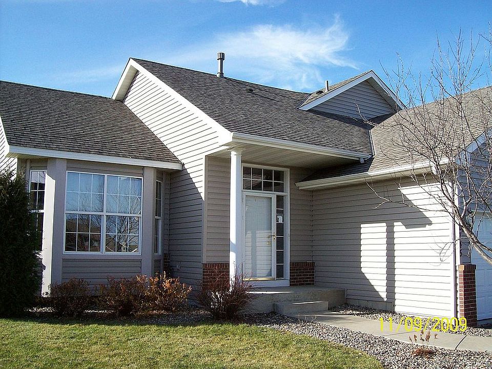 New siding 2009, new roof 2009