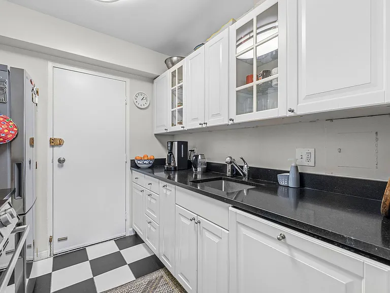 5410 Connecticut Ave NW #811A — Photo 15