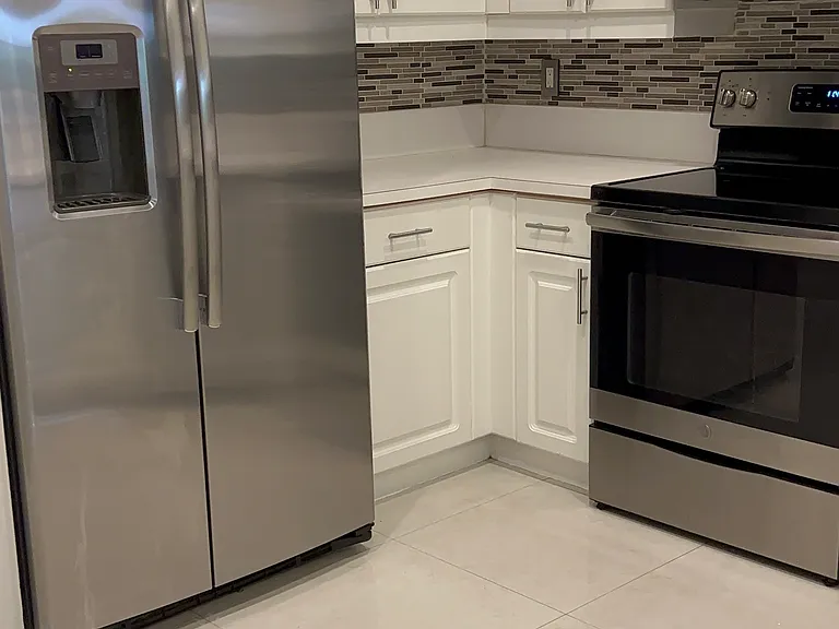 1547 Zenith Way — Photo 16