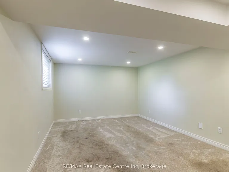 79 Woodland Glen Dr — Photo 9
