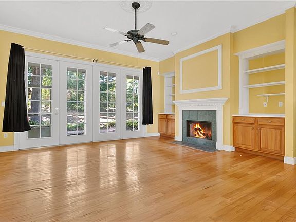 4th image of 1311 HILLTOP DRIVE