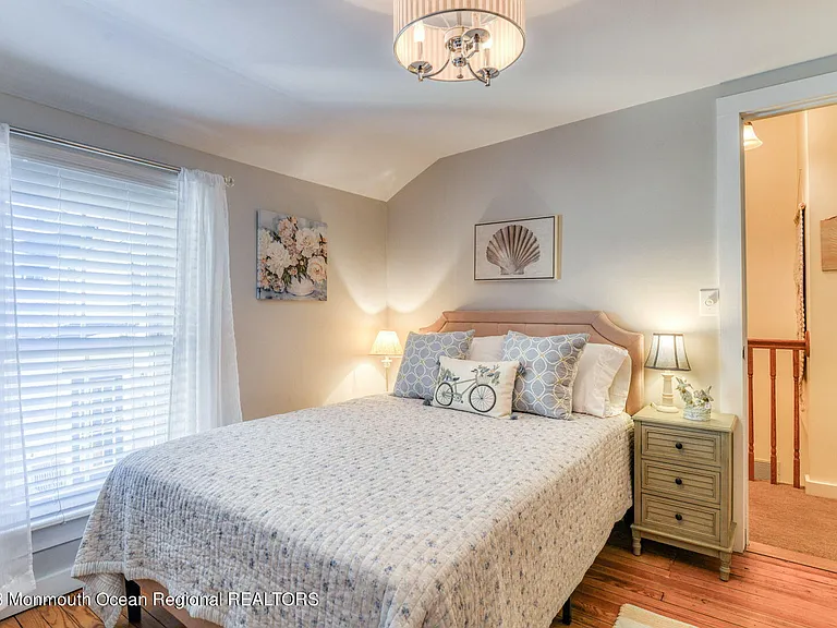 69 Franklin Ave #1 — Photo 31