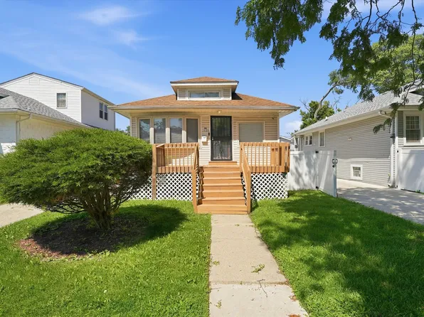 1426 S 18th Ave, Maywood, IL 60153