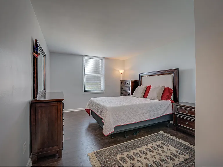 4600 Duke St #1205 — Photo 16