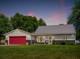 1811 Ironwood Rd, Warsaw, IN 46580