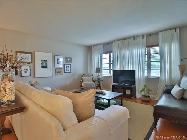 1020 94th St APT 202, Bay Harbor Islands, FL 33154