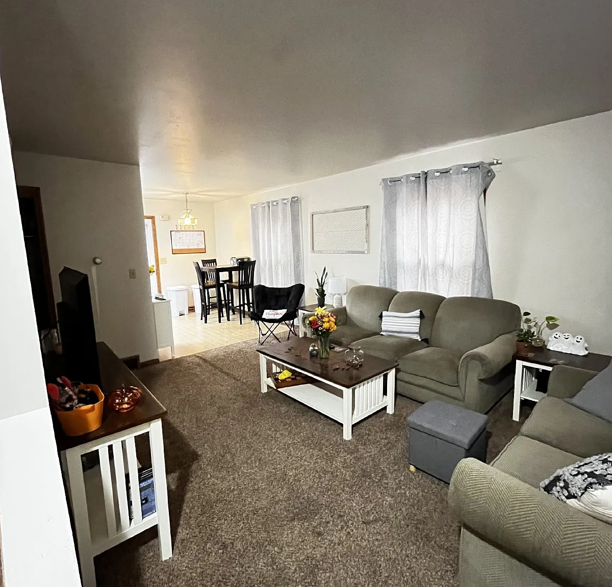 3 bed, 2.0 bath, $495 — Photo 2