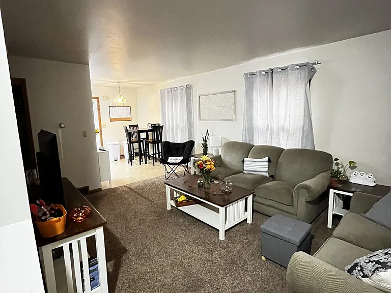1215 State St #8 — Photo 2