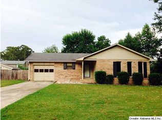2017 Glen Davis Ln, Oxford, AL 36203