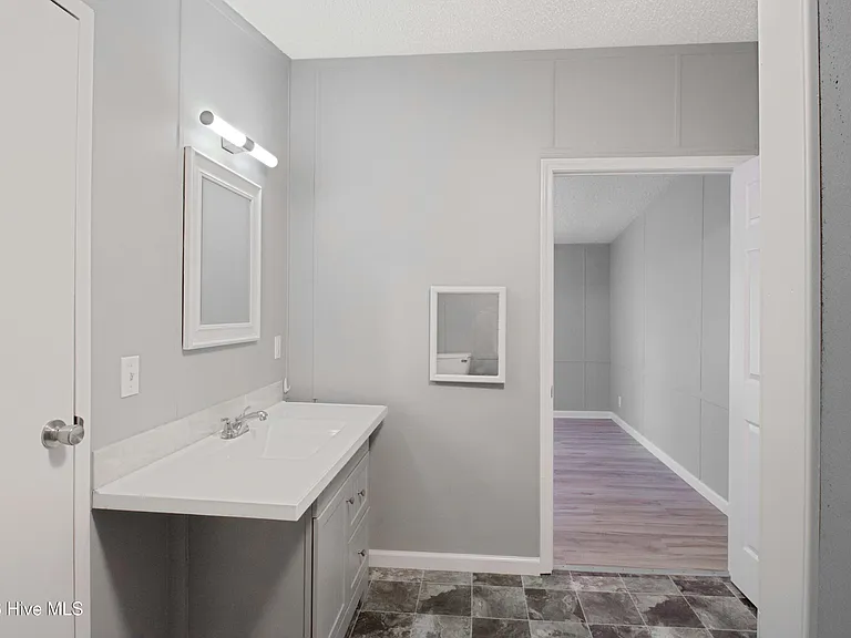 106 McGowan Rd — Photo 8