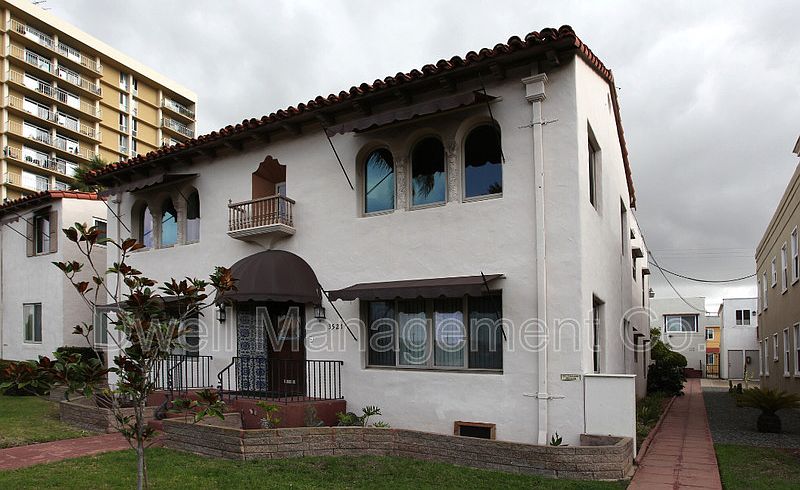 1st image of 3521 Park Blvd #4