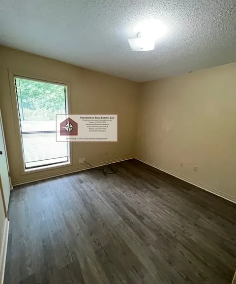 3102 Courtney Ave #0 — Photo 3