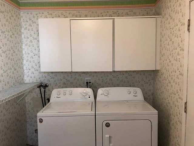 Mud room and Laundry