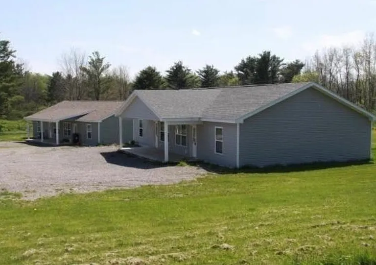 33 Neimi Rd #F — Photo 1