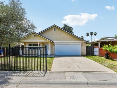 3302 19th Ave, Sacramento, CA, 95820