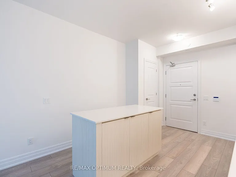 36 Elm Dr W #2102 — Photo 9