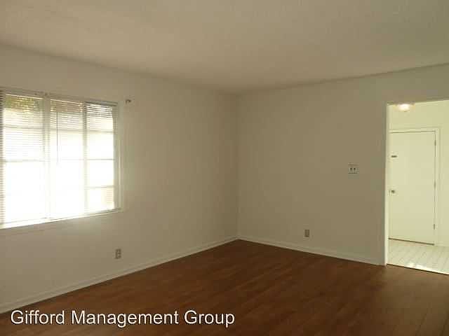 2nd image of 7717 Nesbitt Dr