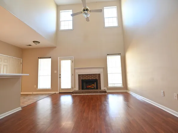 109 Timberleaf Cir, Alabaster, AL 35007