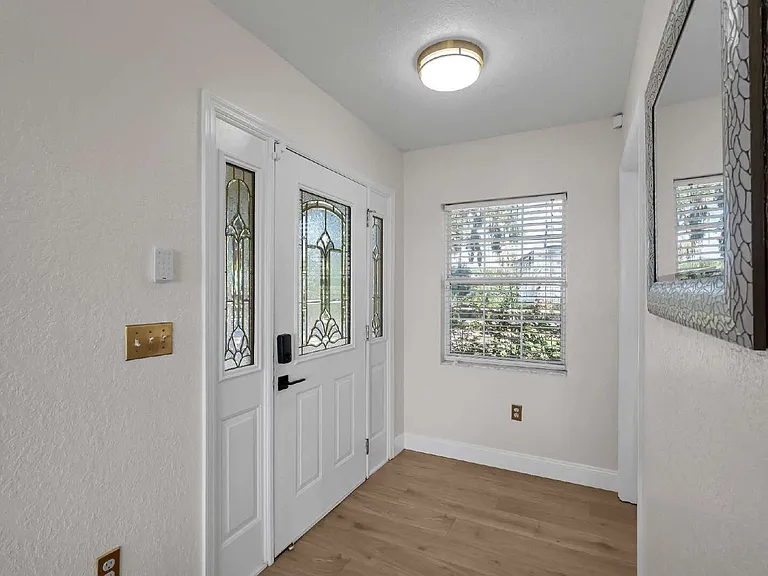 606 N Shore Dr — Photo 13