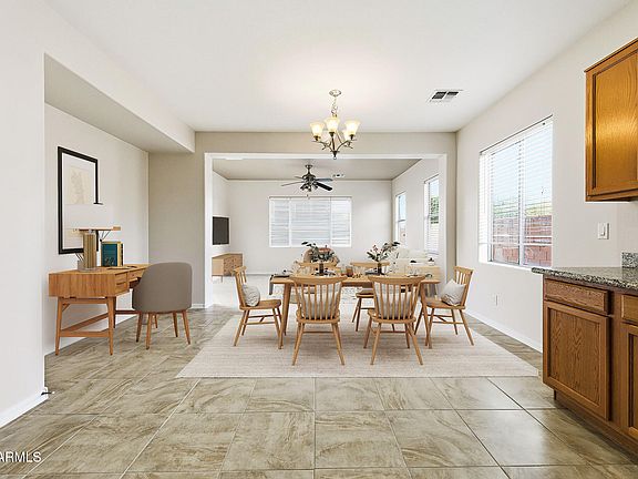 3rd image of 41130 W PARKHILL Drive