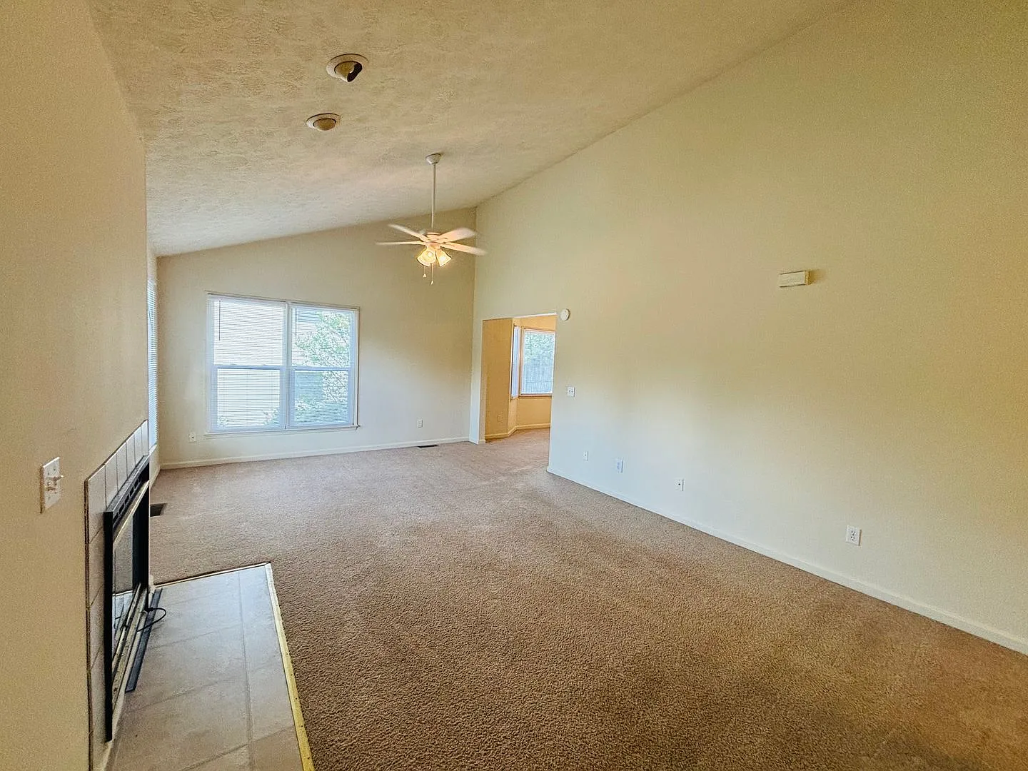 3 Bedroom, 2 Bath House — Photo 2