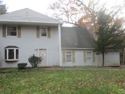 4 Evans Street, Coram, NY, 11727