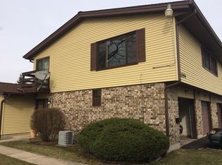 1594 Burton Ct APT A, Aurora, IL 60505