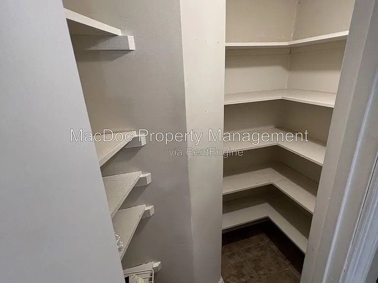 14611 Earlham Ct — Photo 13