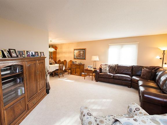 2nd image of 126 Brentwood Dr