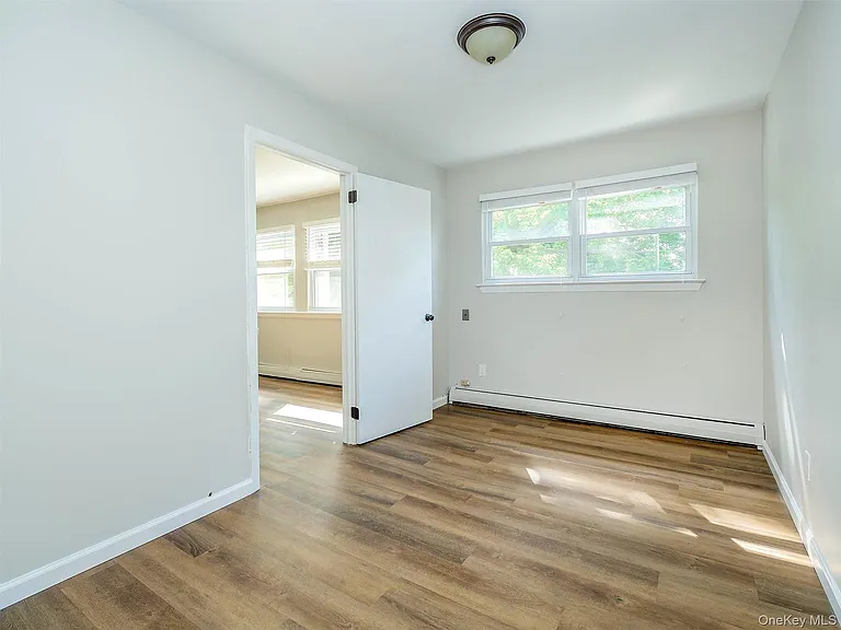 80 Maxwell Ave — Photo 10