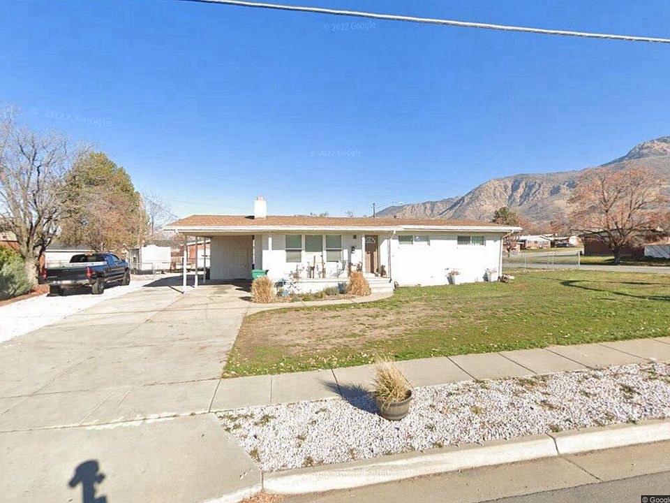 1st image of 1040 Country Hills Dr