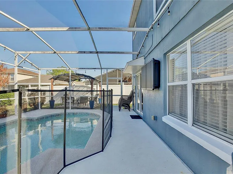 2115 Heathwood Cir — Photo 18