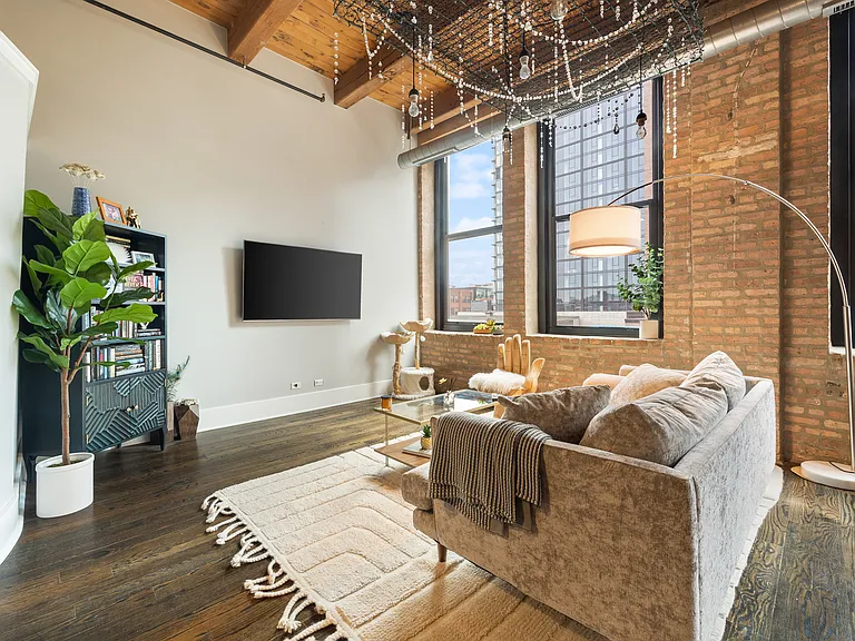 1101 W Lake St #3C — Photo 9