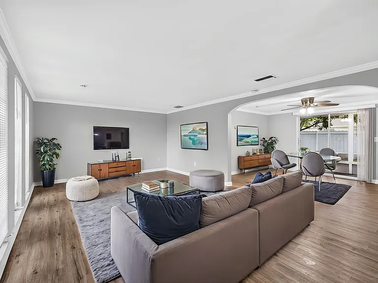 7605 Ilex Dr — Photo 6