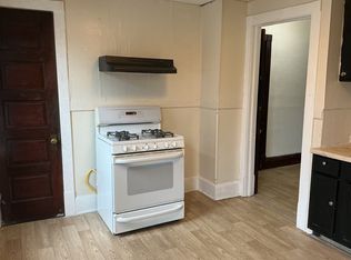 800 S 32nd St, Milwaukee, WI 53215