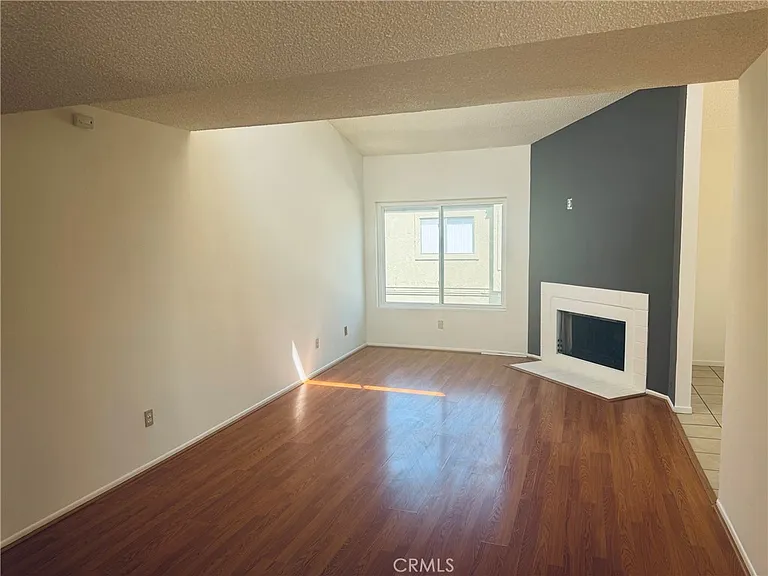 9362 Shadowood Dr #G — Photo 3