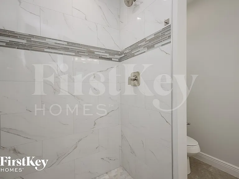 2506 63rd St W — Photo 9
