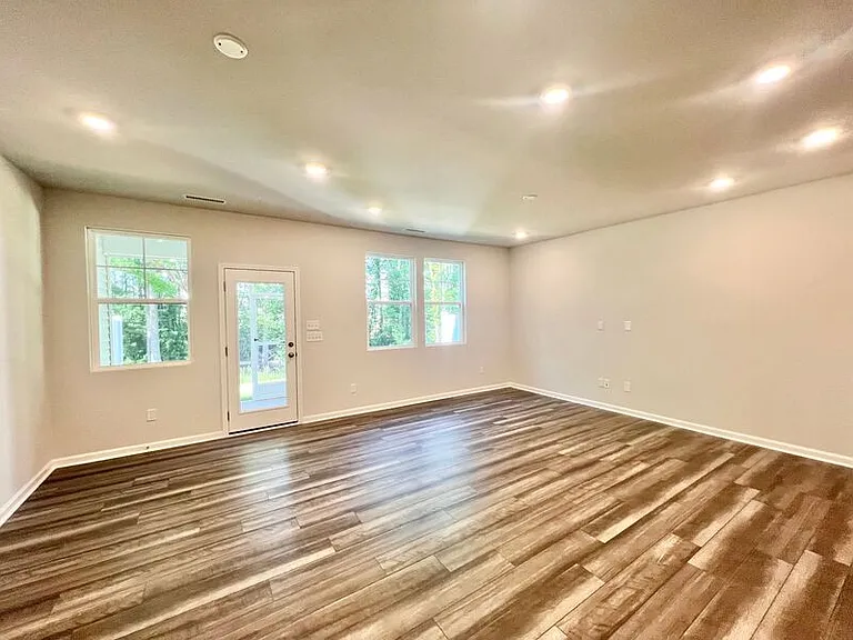 183 Aster Bloom Ln — Photo 6