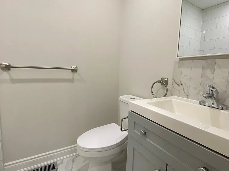 239 Main St #4 — Photo 16