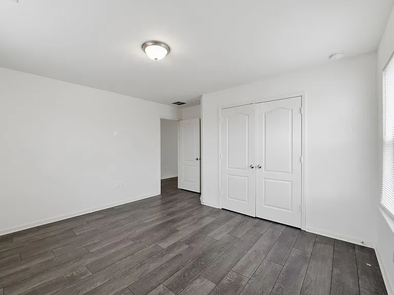 2518 Boxwood Park Ln — Photo 35