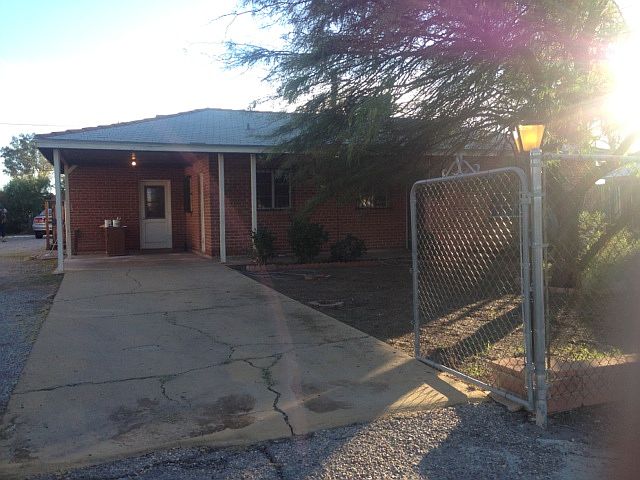 1st image of 418 E Knox Dr