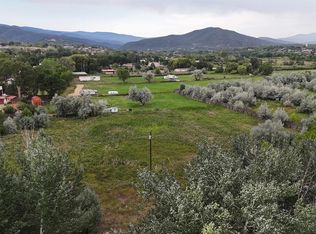 89 Old Santa Fe Rd, Ranchos De Taos, NM 87557