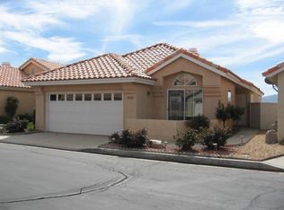 19121 Oak St, Apple Valley, CA 92308