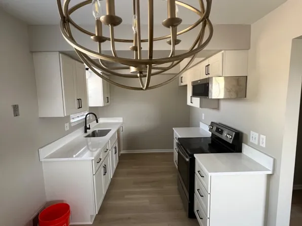 16974 Cristina Ct, Clinton Township, MI 48038