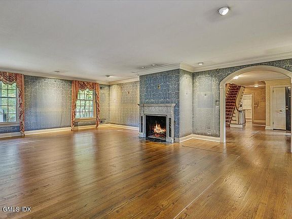 4th image of 43 Baldwin Farms N