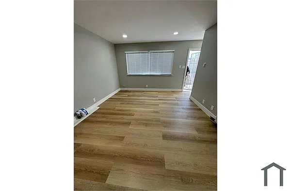 Building Photo - 1451 81st Ave #4