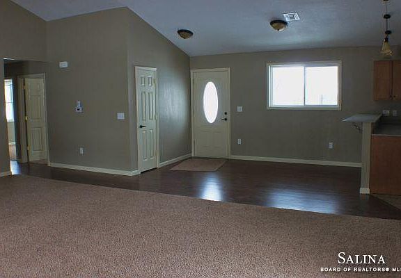 2nd image of 500 E Beloit Ave