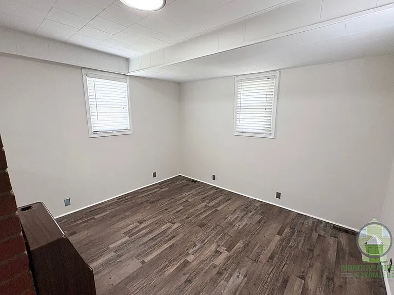 307 E Blue Ridge Dr — Photo 6