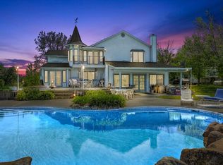 12860 Quarterhorse Dr, Grass Valley, CA 95949