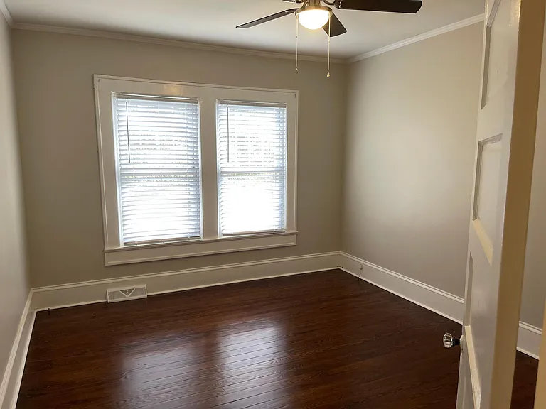 2417 Statesville Blvd — Photo 9